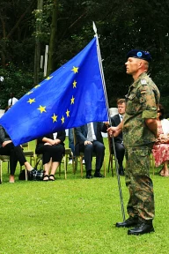 Ευρωπαϊκή αμυντική πολιτική: Ένας χρόνος μετά τη Διακήρυξη των Βερσαλλιών – Σπύρος Μπλαβούκος, Πάνος Πολίτης-Λάμπρου και Θάνος Δελλατόλας